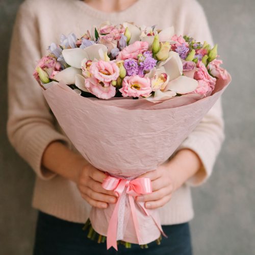 Цветочный букет «Орхидейное сияние»